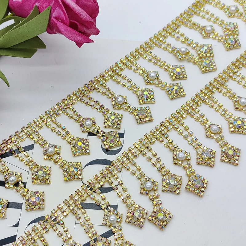 Handgefertigte Wellen-Strassband Spitze – Perlen & Kristalle für DIY, Hochzeitskleider & Dekoration (40 cm x 6 cm) – Bild 5