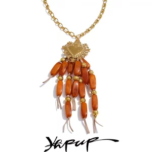 Halskette mit Herzanhänger | Handgefertigte Harzperlen & Edelstahl | 70 + 6 cm