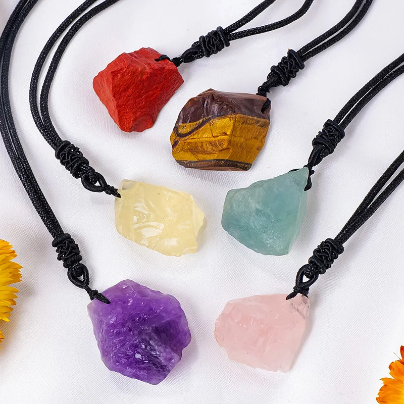 Natürliche Kristallstein-Halskette | Handgefertigter Anhänger aus Quarz & Malachit – Bild 3