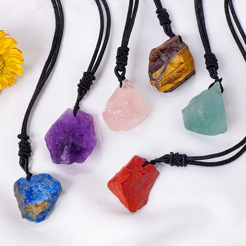 Natürliche Kristallstein-Halskette | Handgefertigter Anhänger aus Quarz & Malachit – Bild 2