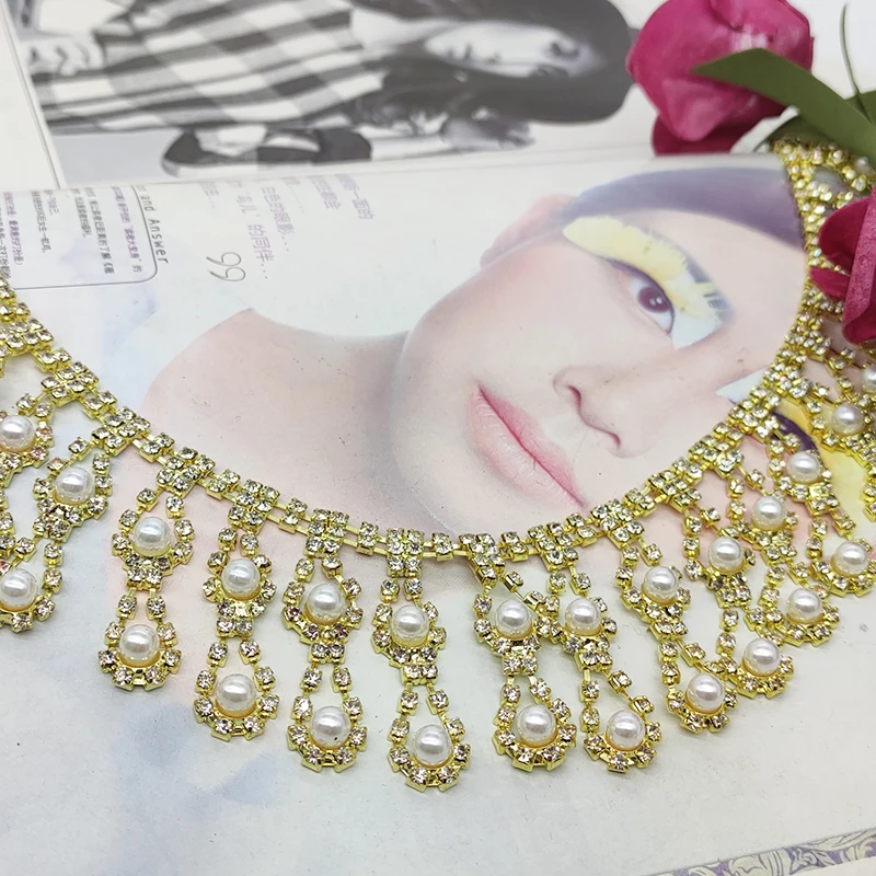 Handgefertigte Wellen-Strassband Spitze – Perlen & Kristalle für DIY, Hochzeitskleider & Dekoration (40 cm x 6 cm) – Bild 8