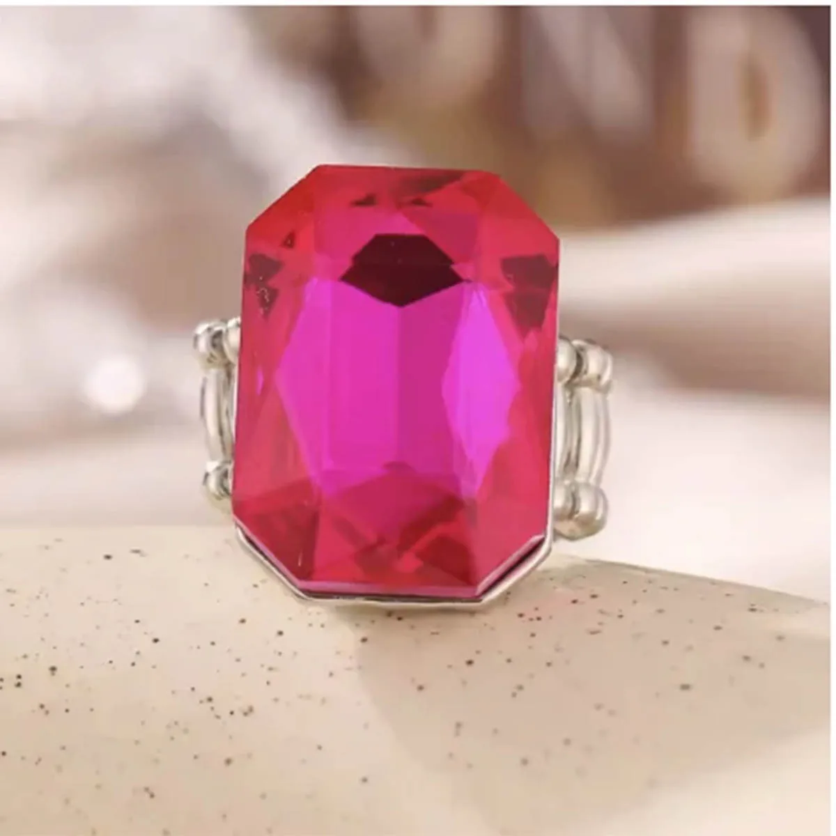 LUBOV Big Resin Stone Ring – Bild 13