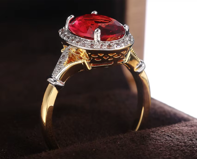 Goldfarbener Ring