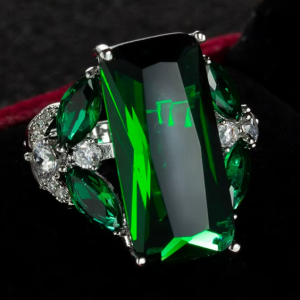 Ring mit Zirconiastein