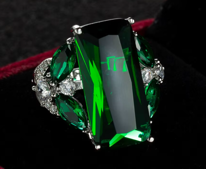 Ring mit Zirconiastein